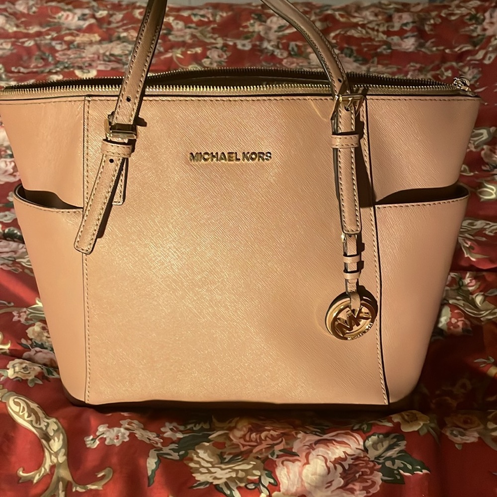Michael Kors Jet Set Travel Tote, GUC